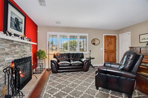 12413 Metate Ln, Poway, CA 92064 photo 3