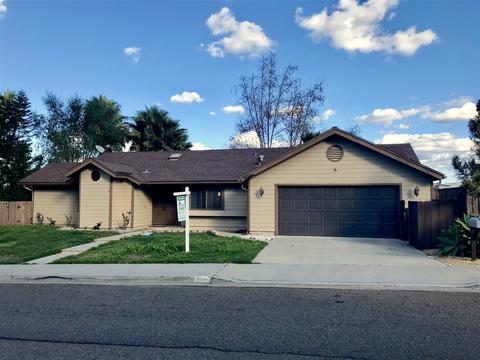 1051 Pine Dr, El Cajon, CA 92020 photo 1