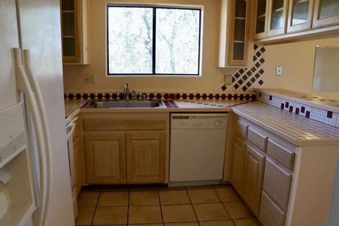 397 Stage Coach Rd, Oceanside, CA 92057 photo 3