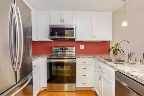 8272 Gilman Dr #20, La Jolla, CA 92037 photo 5