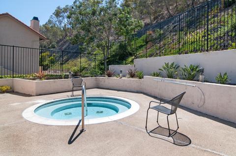 8272 Gilman Dr #20, La Jolla, CA 92037 photo 17