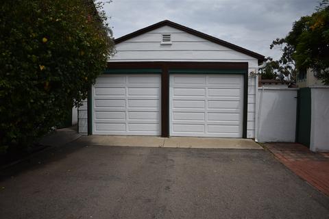 508 Glorietta Blvd, Coronado, CA 92118 photo 17