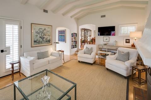 461 B, Coronado, CA 92118 photo 2