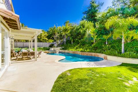 3315 Corte Del Cruce, Carlsbad, CA 92009 photo 4