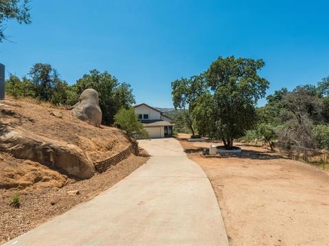 20485 Deerhorn Valley Rd, Jamul, CA 91935 photo 1