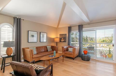 8593 Via Mallorca #E, La Jolla, CA 92037 photo 4