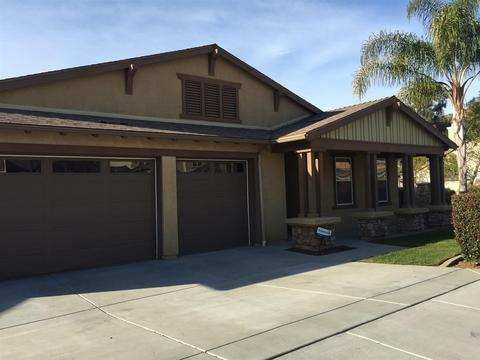 3013 Burnet Dr, Escondido, CA 92027 photo 1