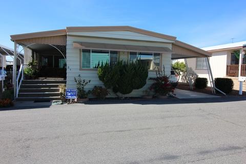 11 Blue Sky Ln, Oceanside, CA 92056 photo 1