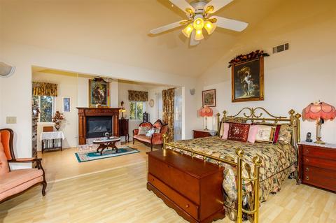1832 Queens Way, Vista, CA 92084 photo 23