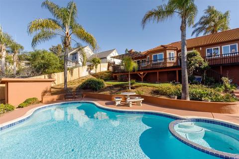 1832 Queens Way, Vista, CA 92084 photo 9