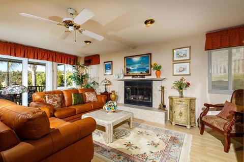 1832 Queens Way, Vista, CA 92084 photo 14