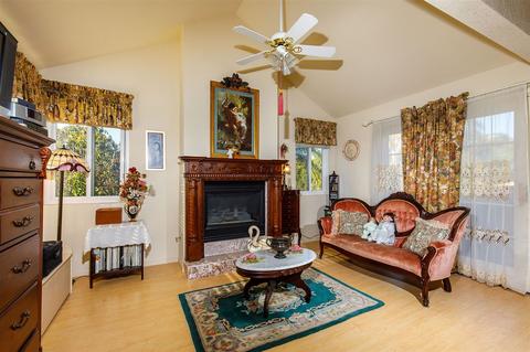 1832 Queens Way, Vista, CA 92084 photo 24