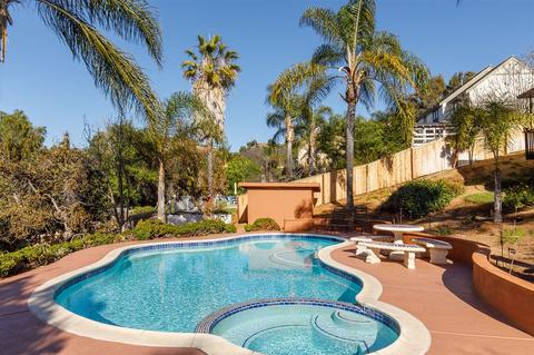 1832 Queens Way, Vista, CA 92084 photo 10