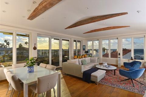 302 Prospect St #3, La Jolla, CA 92037 photo 2