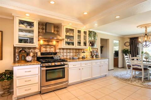 7626 Cortina Ct, Carlsbad, CA 92009 photo 7