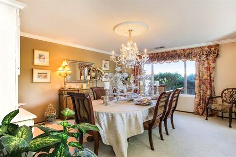 7626 Cortina Ct, Carlsbad, CA 92009 photo 14