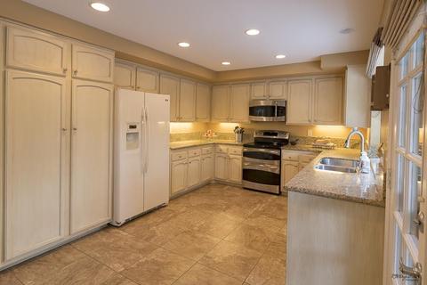 520 Pine Tree Pl, Escondido, CA 92025 photo 8