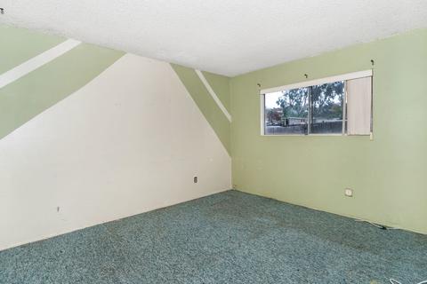 1276 Elkelton Blvd, Spring Valley, CA 91977 photo 14