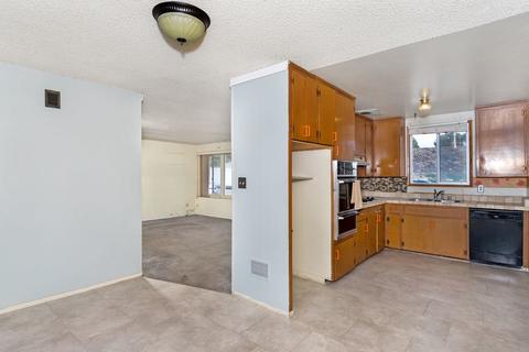 1276 Elkelton Blvd, Spring Valley, CA 91977 photo 8