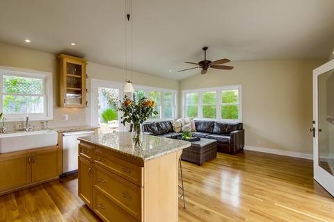 7172 Eads Ave, La Jolla, CA 92037 photo 9