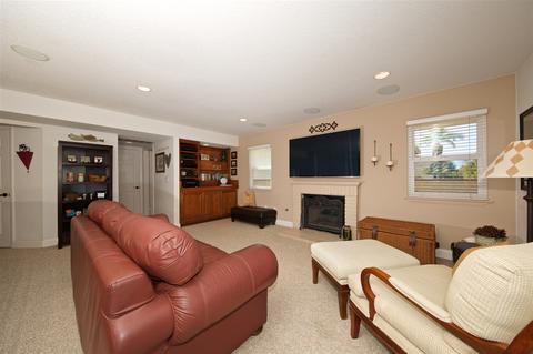 3941 Syme, Carlsbad, CA 92008 photo 3