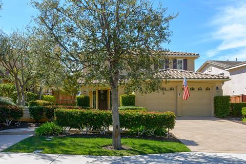 1067 Vista Pointe Blvd, Oceanside, CA 92057 photo 3