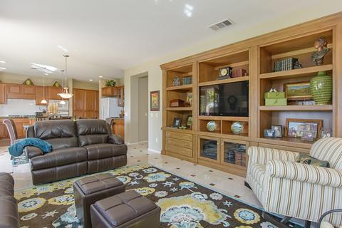 1067 Vista Pointe Blvd, Oceanside, CA 92057 photo 10