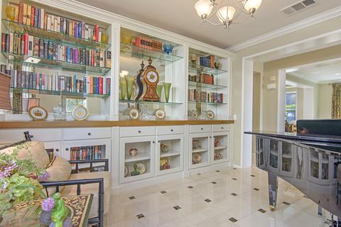 1067 Vista Pointe Blvd, Oceanside, CA 92057 photo 9