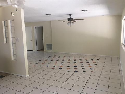 1935 Lenrey Ave, El Centro, CA 92243 photo 2
