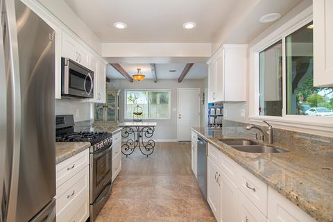 6380 Henderson Dr, La Mesa, CA 91942 photo 10