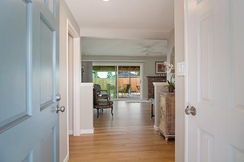 6380 Henderson Dr, La Mesa, CA 91942 photo 3