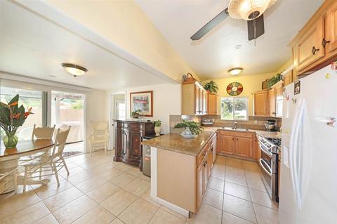 2255 Primrose Ave, Vista, CA 92083 photo 10