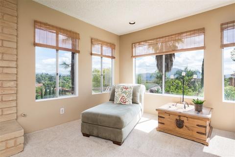 4327 Nabal Dr, La Mesa, CA 91941 photo 4