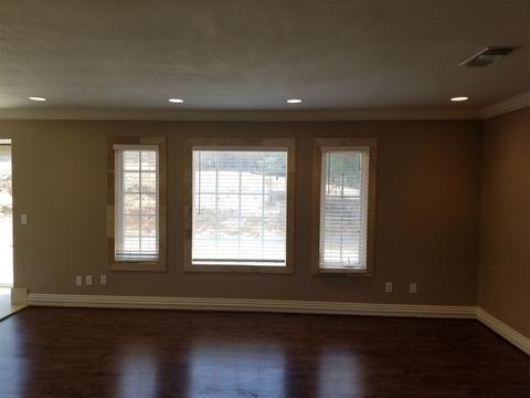 1207 E Fallbrook, Fallbrook, CA 92028 photo 2