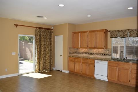 4341 Saddlehorn Way, Oceanside, CA 92057 photo 3