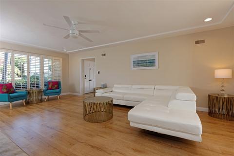 6216 Avenida Cresta, La Jolla, CA 92037 photo 6