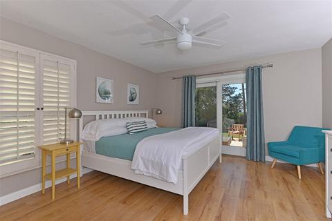 6216 Avenida Cresta, La Jolla, CA 92037 photo 10