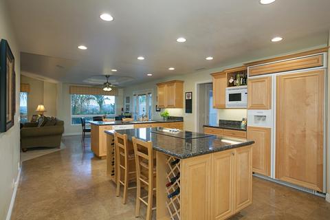 295 Royal Crest Ct, Escondido, CA 92025 photo 4