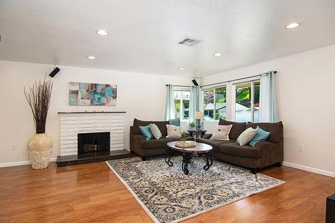 5765 Lambda Ln, La Mesa, CA 91942 photo 2