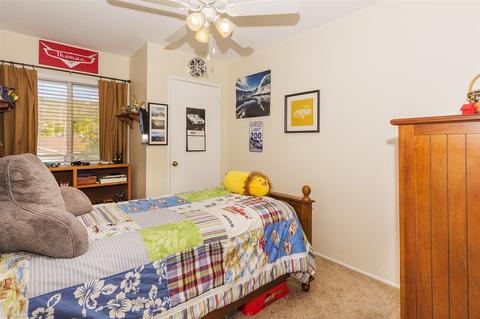 10275 Princess Marcie Dr, Santee, CA 92071 photo 17