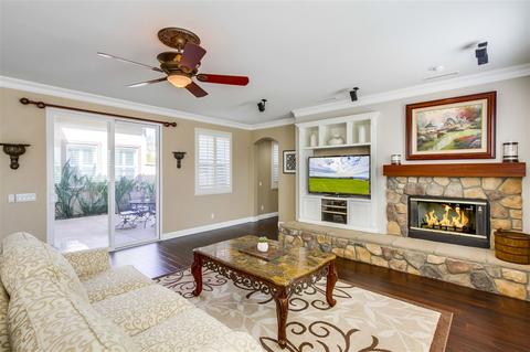 2470 Pine Valley Gln, Escondido, CA 92026 photo 3