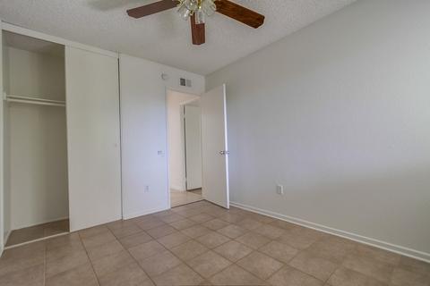 10725 Greencastle St, Santee, CA 92071 photo 5