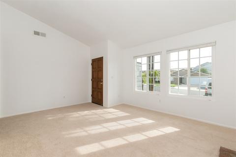 10168 W Glendon Cir, Santee, CA 92071 photo 4
