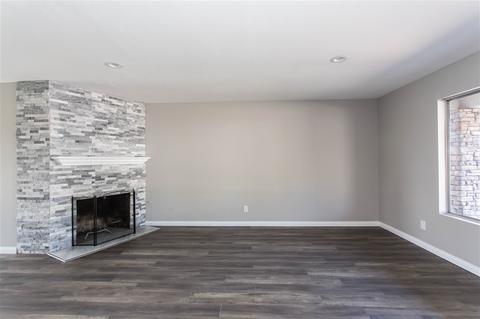 1421 Jeffrey Pl, Escondido, CA 92027 photo 9