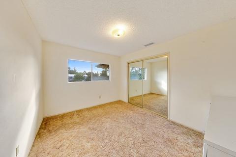 1460 E Taylor St, Vista, CA 92084 photo 9