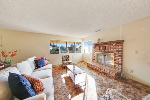1460 E Taylor St, Vista, CA 92084 photo 1
