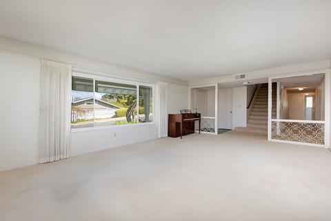 8505 Nottingham Pl, La Jolla, CA 92037 photo 4