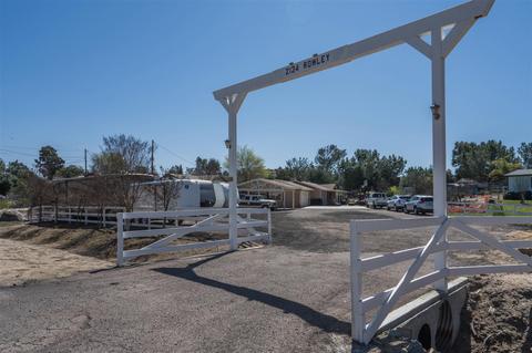 2134 Rowley Ave, Ramona, CA 92065 photo 2