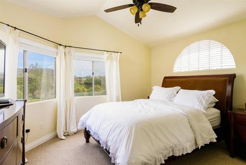 1213 Bridgehampton St, San Marcos, CA 92078 photo 14