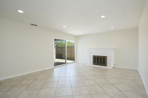 1644 Kenora Dr, Escondido, CA 92027 photo 3